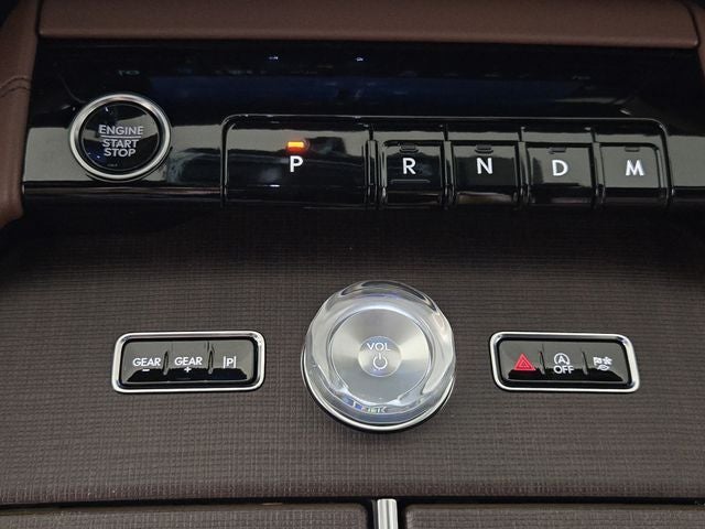 2027 Lincoln Navigator Reserve