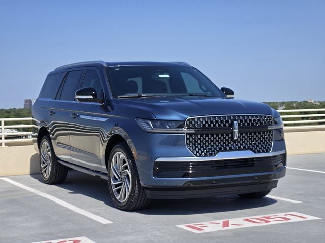 2027 Lincoln Navigator Reserve