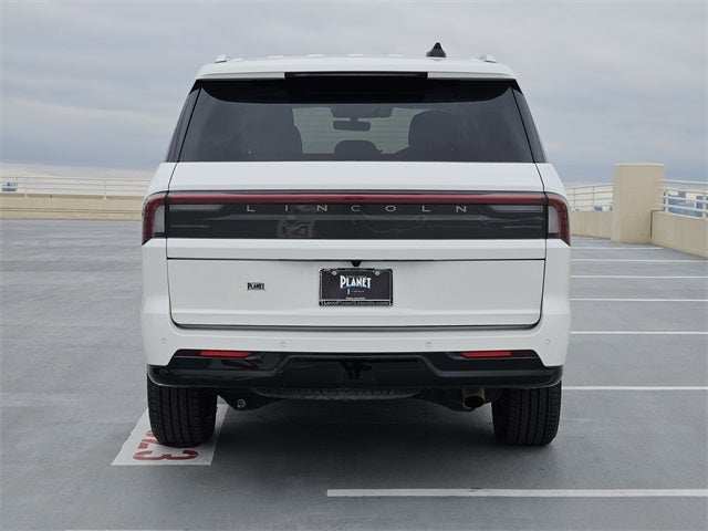 2025 Lincoln Navigator Reserve