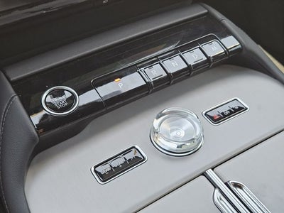 2027 Lincoln Navigator Reserve