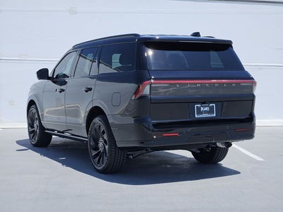 2027 Lincoln Navigator Reserve