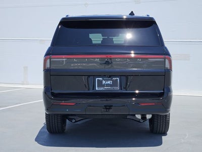 2027 Lincoln Navigator Reserve