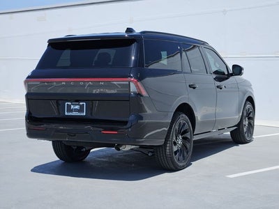 2027 Lincoln Navigator Reserve