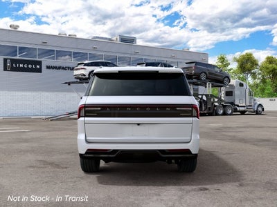 2027 Lincoln Navigator Reserve
