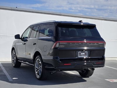 2027 Lincoln Navigator Reserve