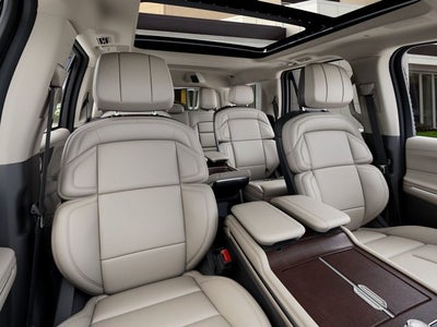 2027 Lincoln Navigator Reserve