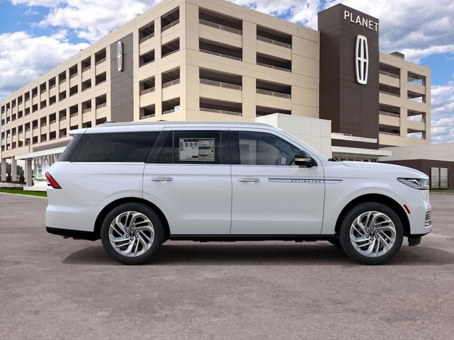 2027 Lincoln Navigator Reserve