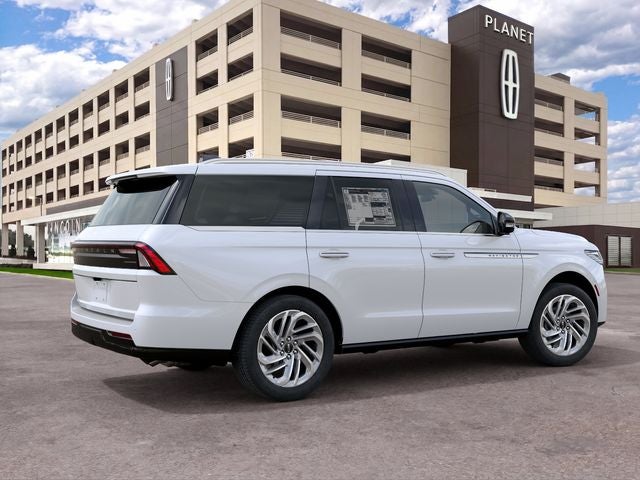 2027 Lincoln Navigator Reserve