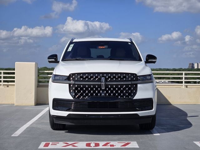 2025 Lincoln Navigator Black Label