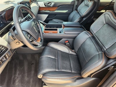 2024 Lincoln Navigator Black Label