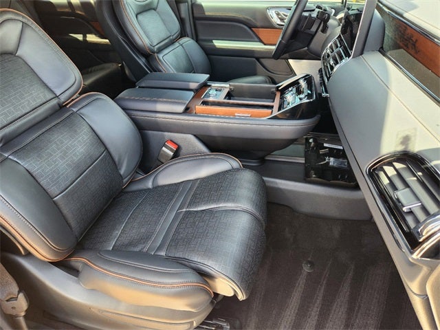 2024 Lincoln Navigator Black Label