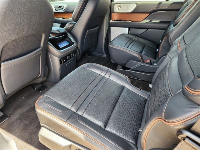 2024 Lincoln Navigator Black Label