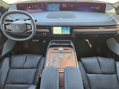 2025 Lincoln Navigator Black Label