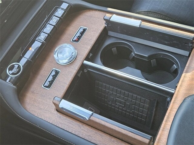 2025 Lincoln Navigator Black Label