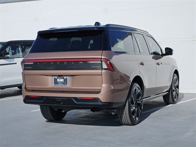 2025 Lincoln Navigator Black Label