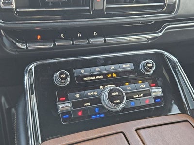 2023 Lincoln Navigator Black Label