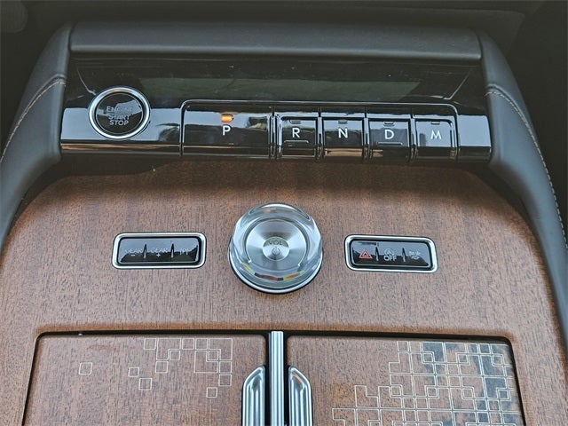 2025 Lincoln Navigator Black Label