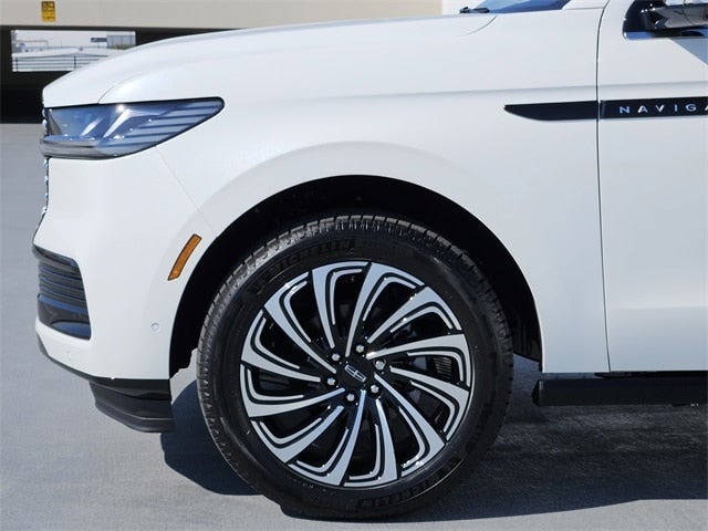 2025 Lincoln Navigator Black Label