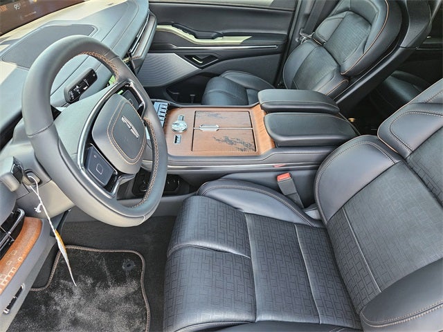 2025 Lincoln Navigator Black Label