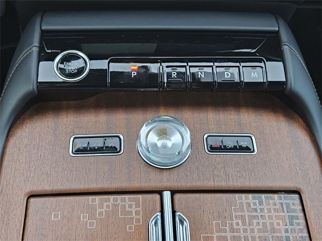 2025 Lincoln Navigator Black Label