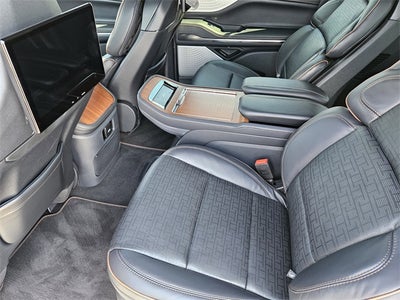 2025 Lincoln Navigator Black Label