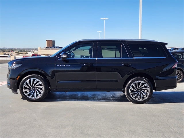2025 Lincoln Navigator Black Label