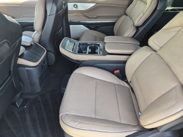 2027 Lincoln Navigator Black Label