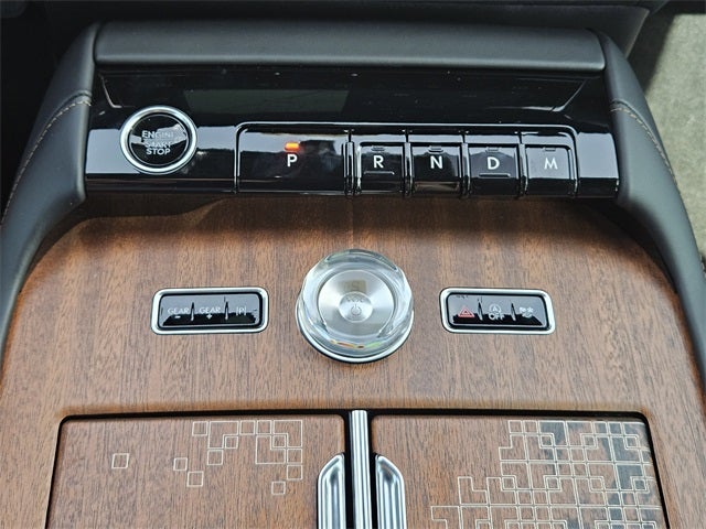 2025 Lincoln Navigator Black Label