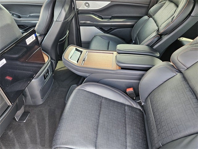 2025 Lincoln Navigator Black Label