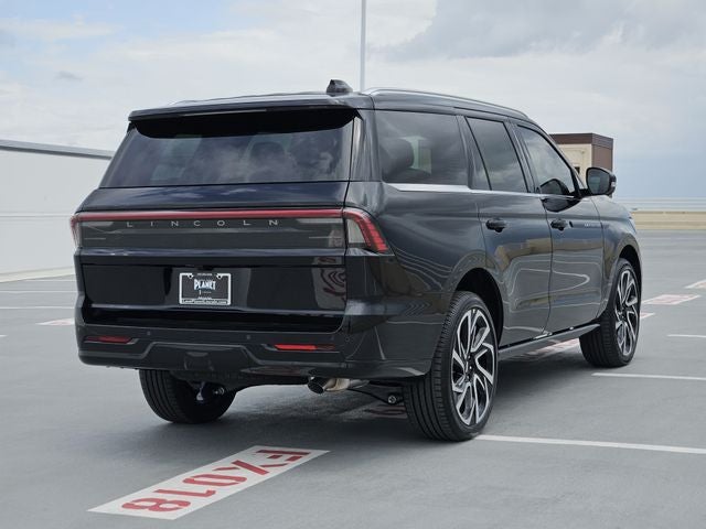 2027 Lincoln Navigator Black Label
