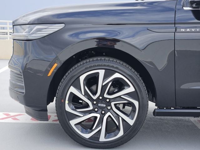 2027 Lincoln Navigator Black Label