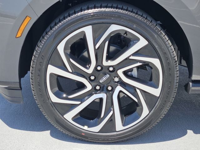 2027 Lincoln Navigator Black Label