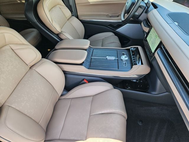 2027 Lincoln Navigator Black Label
