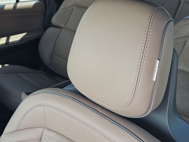 2027 Lincoln Navigator Black Label
