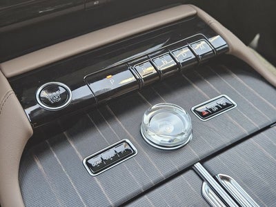 2027 Lincoln Navigator Black Label