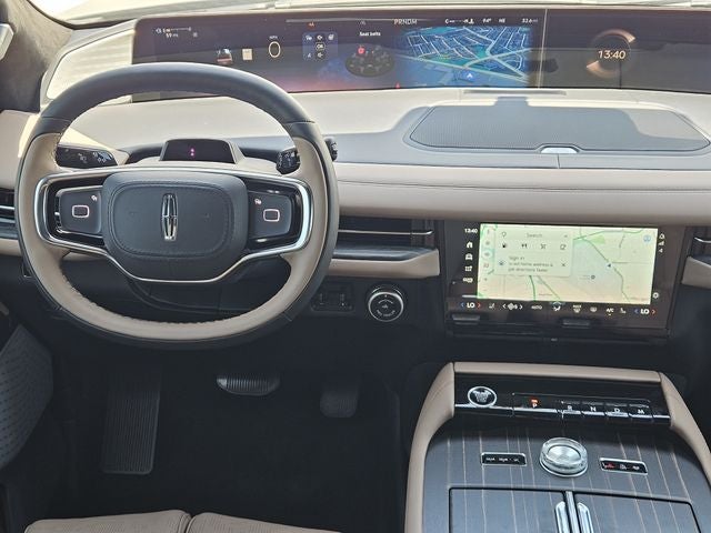 2027 Lincoln Navigator Black Label
