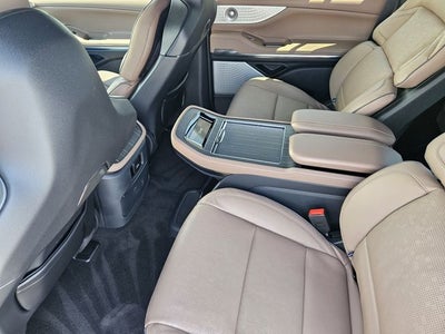 2027 Lincoln Navigator Black Label