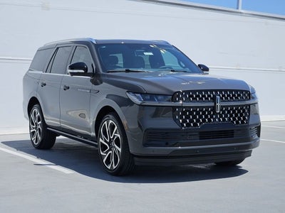 2027 Lincoln Navigator Black Label