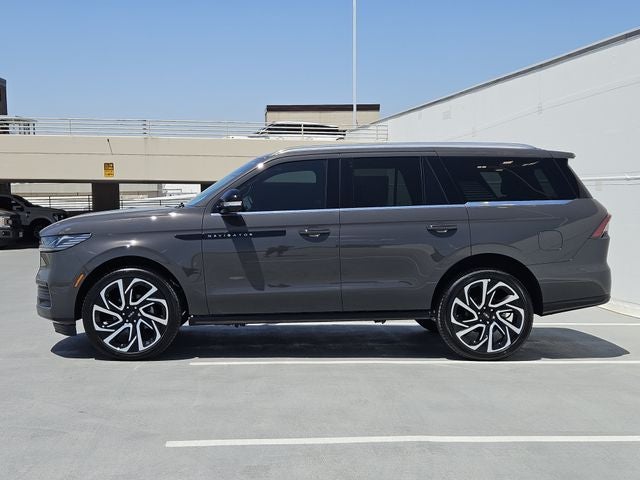 2027 Lincoln Navigator Black Label