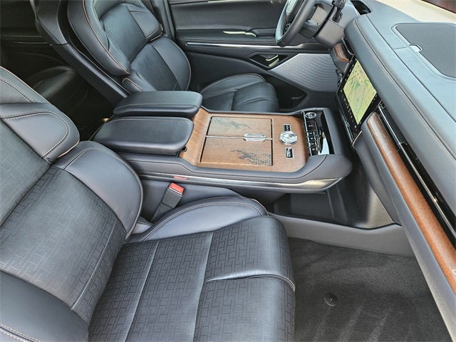 2025 Lincoln Navigator Black Label