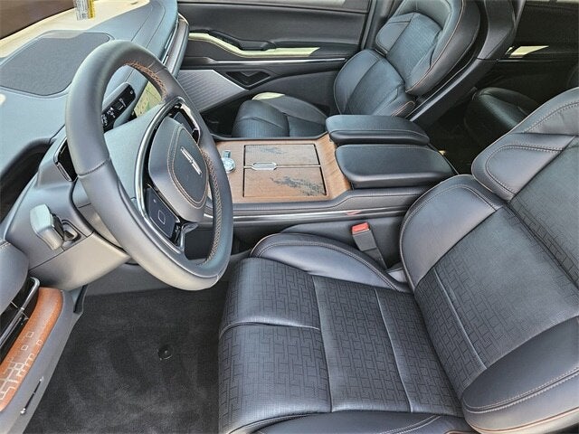 2025 Lincoln Navigator Black Label