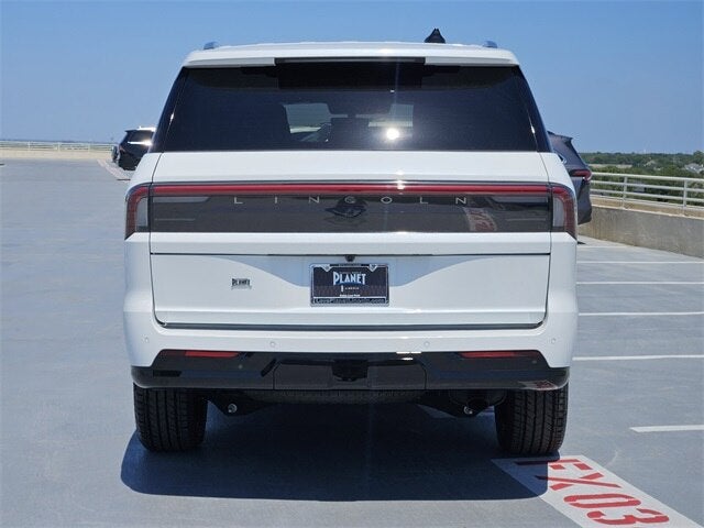 2025 Lincoln Navigator Black Label