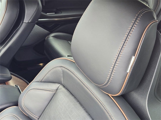 2025 Lincoln Navigator Black Label