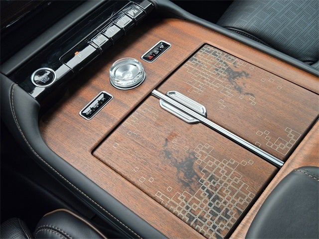 2025 Lincoln Navigator Black Label