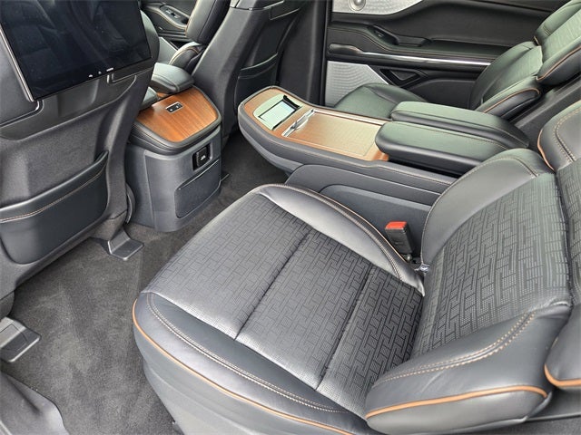 2025 Lincoln Navigator Black Label