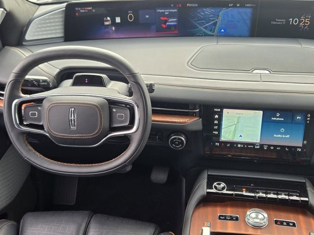 2025 Lincoln Navigator Black Label