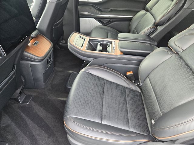 2025 Lincoln Navigator Black Label