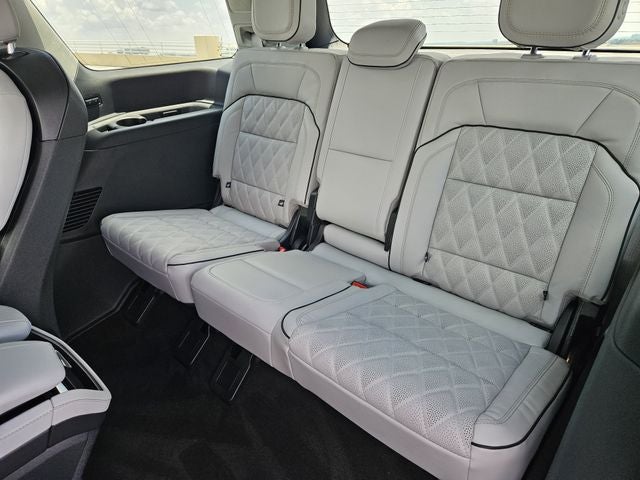 2026 Lincoln Navigator Black Label