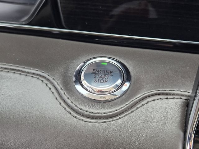 2022 Lincoln Navigator Black Label