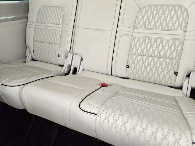 2022 Lincoln Navigator Black Label